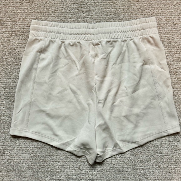 Baleaf High Waist Cream Athleisure Shorts Size L - Picture 6 of 7
